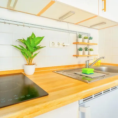 Appartement Bis 5 Personen - Helle Whg, Lage, 1x Tiefgarage Parkplatz *