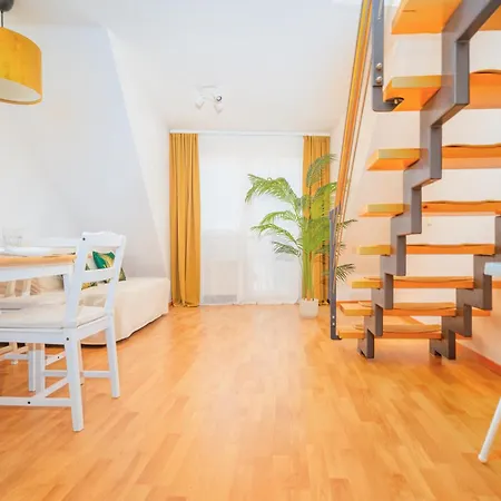 Bis 5 Personen - Helle Whg, Lage, 1x Tiefgarage Parkplatz *