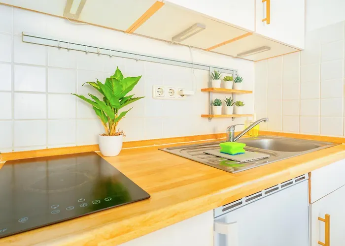 Appartement Bis 5 Personen - Helle Whg, Lage, 1x Tiefgarage Parkplatz *